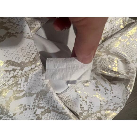 Fabletics workout outfit - Picture 3 of 9